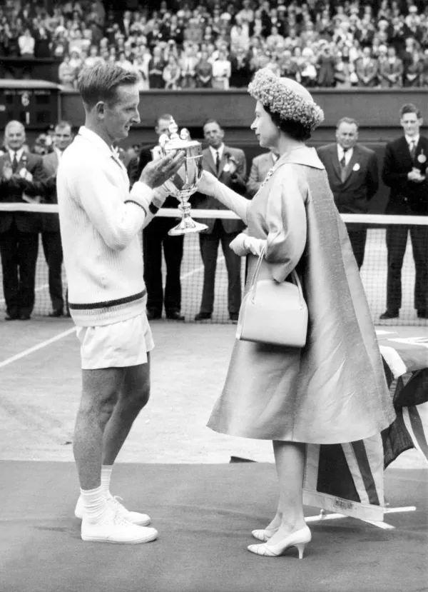 全场观众往 全场观众往